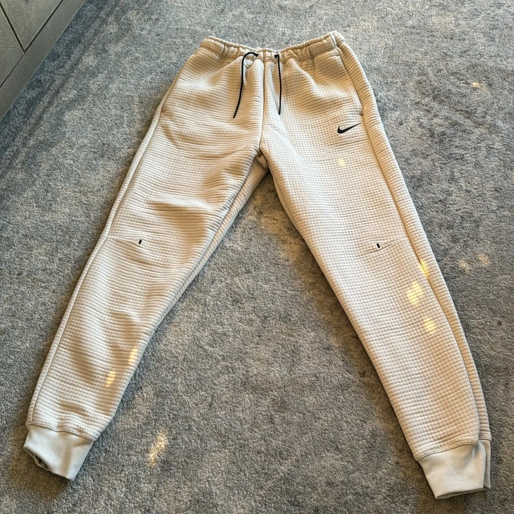 Nike Cream Track Pants - Picture 3 of 7